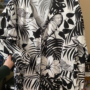 Black & white scrub jacket